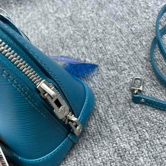 100% Authentic Louis Vuitton Alma Epi Leather Satchel Bag 480-081024 - Picture 8 of 16